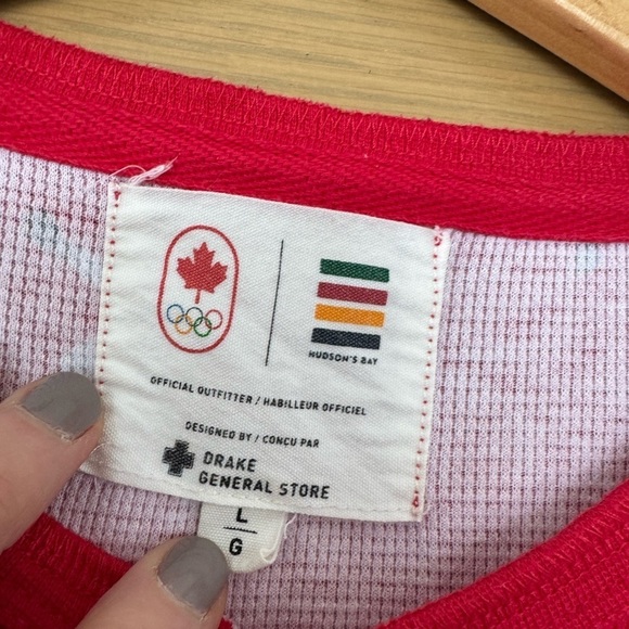 2018 Hudson' Bay Team Canada Winter Olympic Unisex Union Suit with Dust Bag - Picture 4 of 10